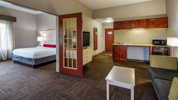  - Best Western Auburndale Inn & Suites