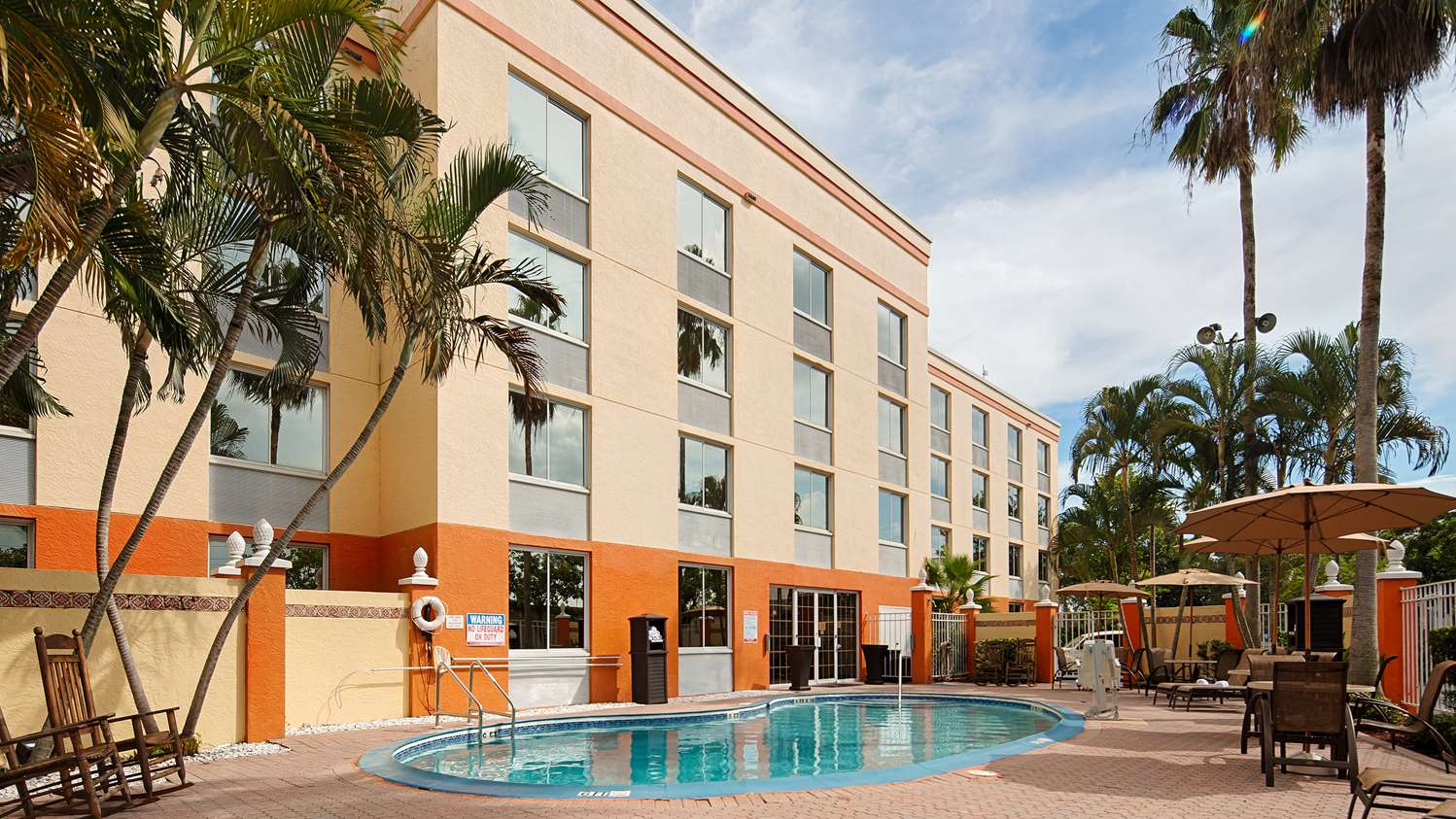 Best Western Fort Myers Inn Suites Fl See S Pool Best Western Fort Myers Inn Suites