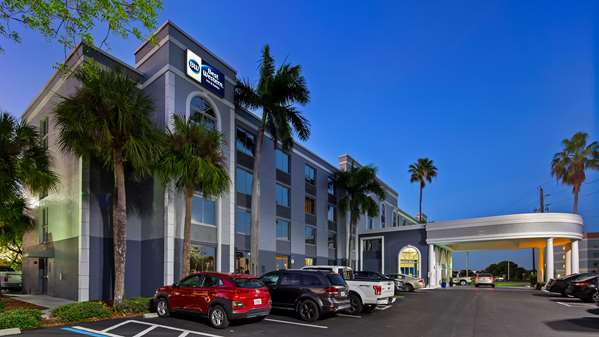 Exterior view - Best Western Fort Myers Inn & Suites
