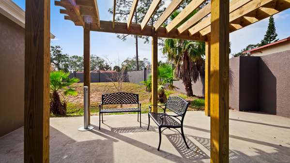 Exterior view - Best Western Edgewater Inn - I-95, Exit 244