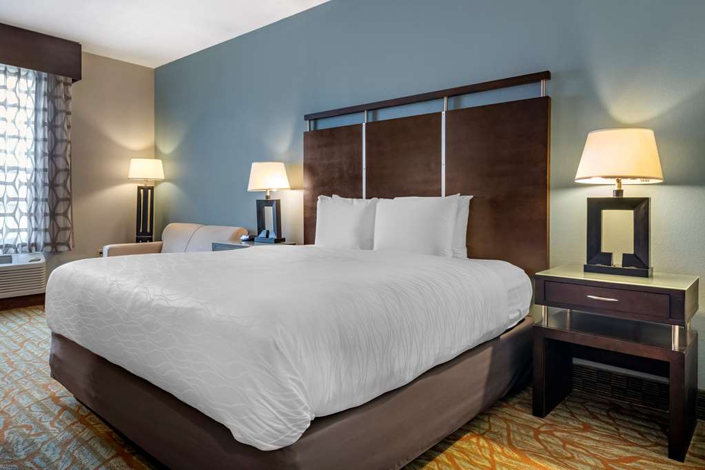 Best Western Plus Bradenton Gateway Hotel-guestroom-Guest Room,On-Site.jpg