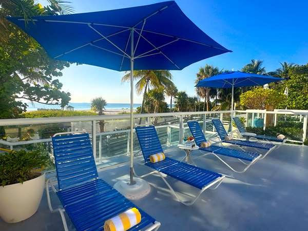 Pool - Best Western Plus Atlantic Beach Resort North Miami Beach