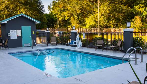 Pool - Best Western Plus Blue Angel Inn Pensacola - I-10, Exit 7