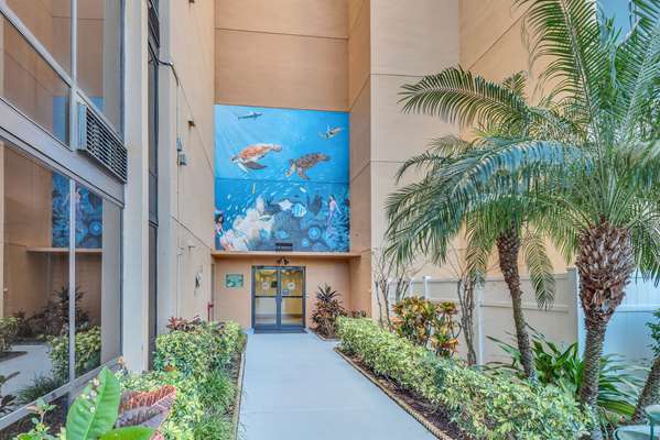 Pool - Best Western Orlando Gateway Inn - I-4, Exits 75A & 75B