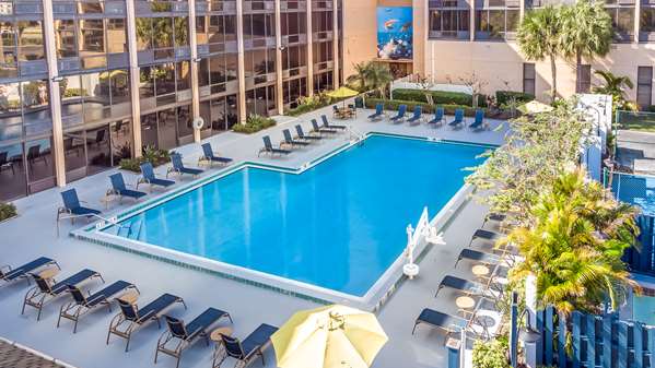 Pool - Best Western Orlando Gateway Inn - I-4, Exits 75A & 75B