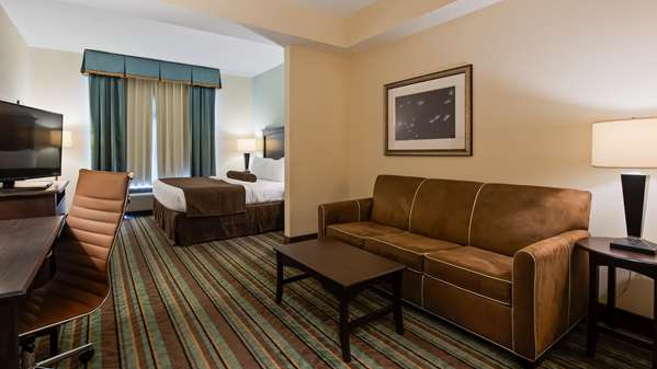  - Best Western Plus Chain of Lakes Inn & Suites Leesburg