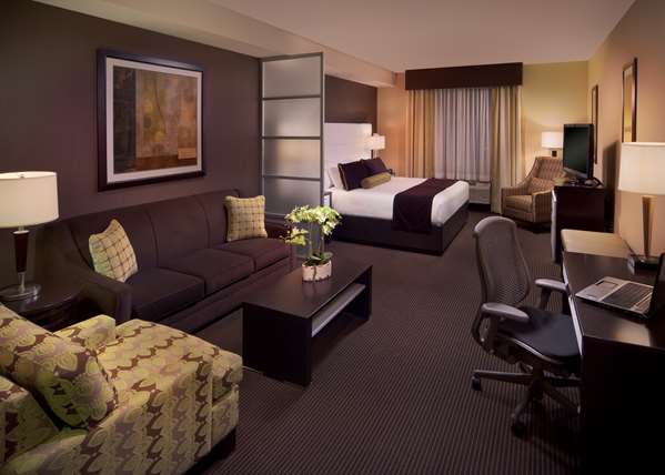 Suite - Best Western Premier Miami Airport Hotel & Suites