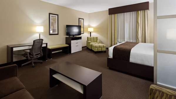 Suite - Best Western Premier Miami Airport Hotel & Suites