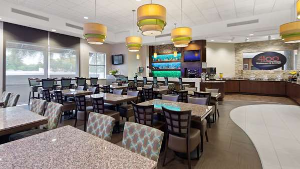 Restaurant - Best Western Premier Miami Airport Hotel & Suites