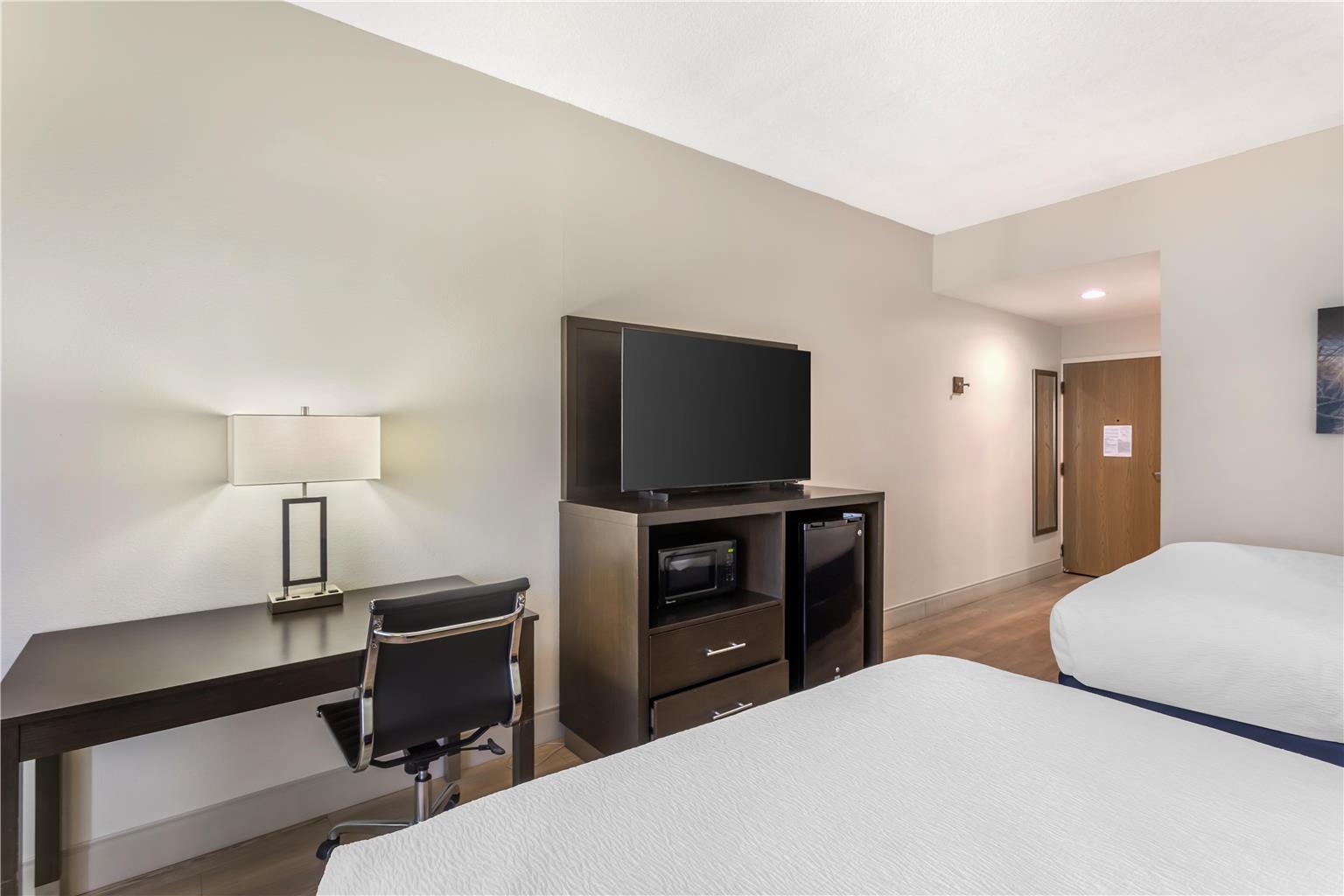 Best Western Plus Madison-guestroom-Guest Room,On-Site.jpg