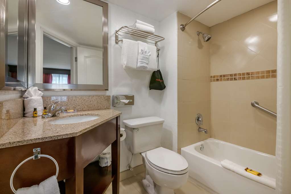 Best Western Plus Palm Beach Gardens Hotel & Suites and Conference Ct-guestroom-Guest Room,Bathroom,On-Site.jpg