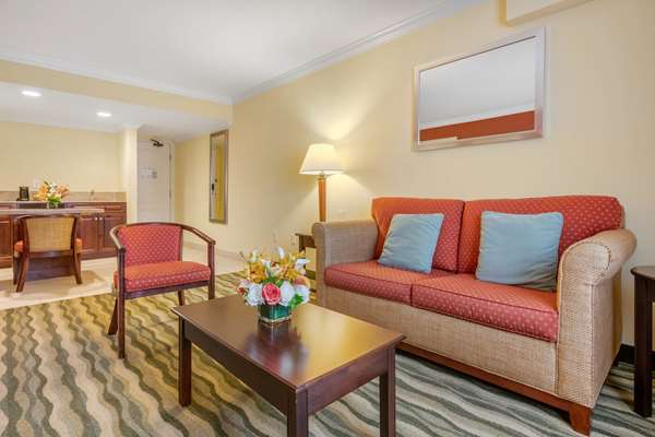  - Best Western Plus Palm Beach Gardens Hotel & Suites
