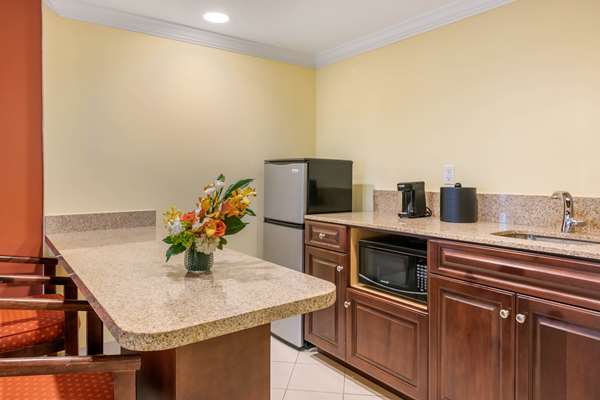  - Best Western Plus Palm Beach Gardens Hotel & Suites