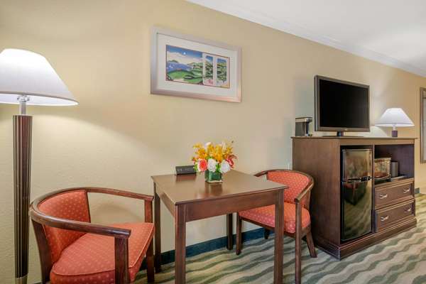 Suite - Best Western Plus Palm Beach Gardens Hotel & Suites