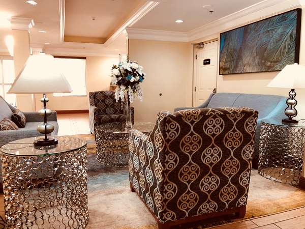  - Best Western Plus Bradenton Inn & Suites