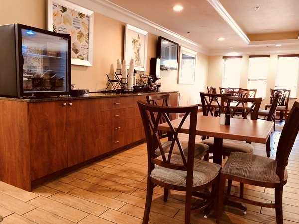 Amenities - Best Western Plus Bradenton Inn & Suites