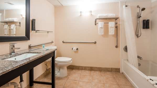  - Best Western Mulberry Hotel