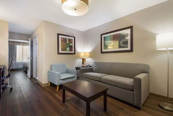 Suite - Best Western Sugar Sands Inn Destin Beach