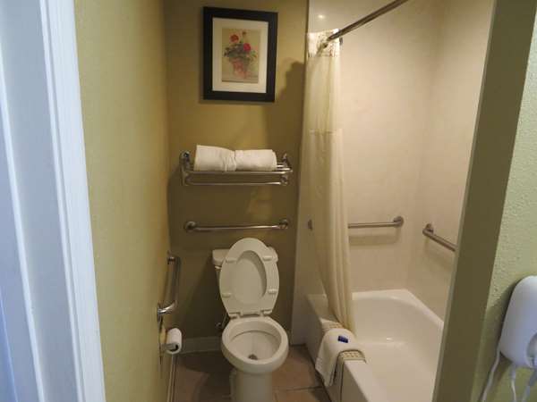  - Best Western Athens Inn