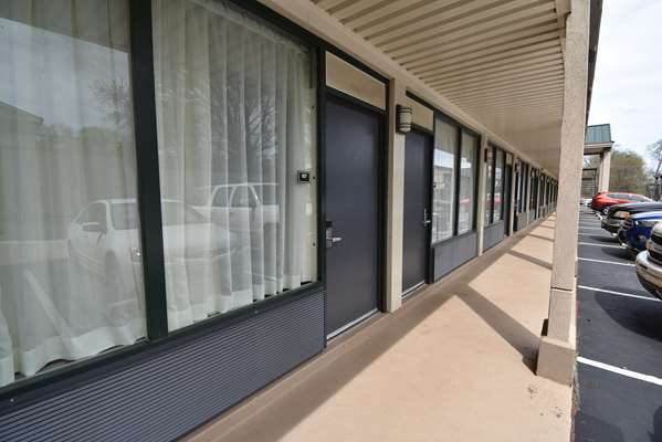  - Best Western Athens Inn