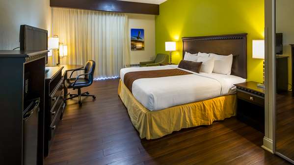  - Best Western Plus Atlanta Airport East Hotel Hapeville - I-75, Exit 239