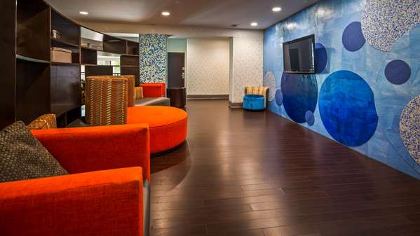  - Best Western Plus Atlanta Airport East Hotel Hapeville - I-75, Exit 239