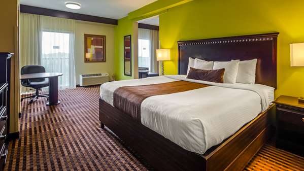 Suite - Best Western Plus Atlanta Airport East Hotel Hapeville - I-75, Exit 239