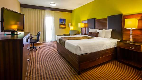  - Best Western Plus Atlanta Airport East Hotel Hapeville - I-75, Exit 239
