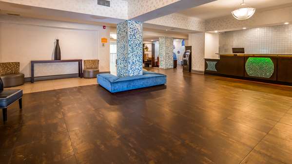  - Best Western Plus Atlanta Airport East Hotel Hapeville - I-75, Exit 239