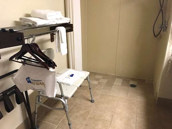  - Best Western Inn & Suites Byron - I-75, Exit 149