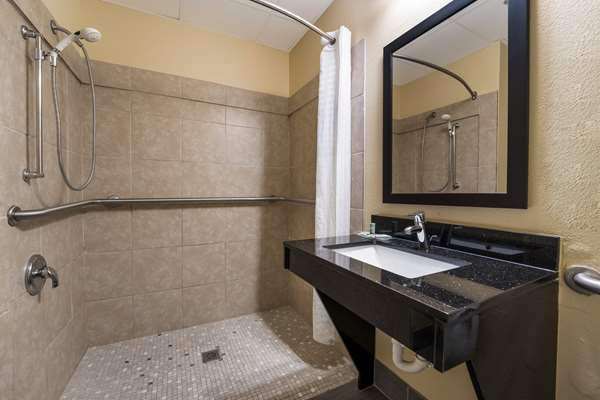  - Best Western Bradbury Inn & Suites Perry - I-75, Exit 135