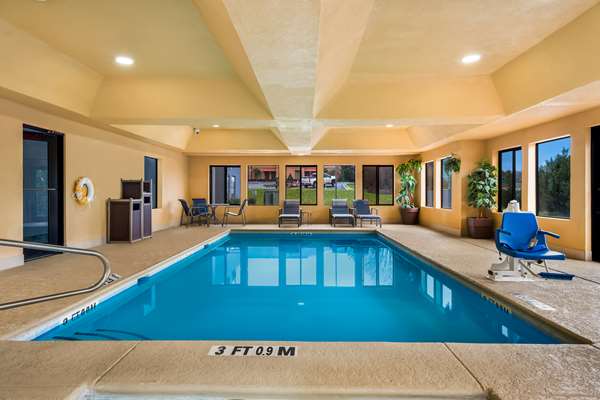 Pool - Best Western Bradbury Inn & Suites Perry - I-75, Exit 135