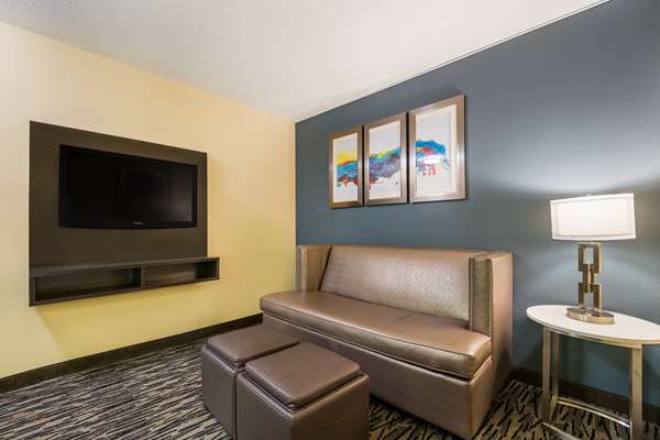  - Best Western Bradbury Inn & Suites Perry - I-75, Exit 135