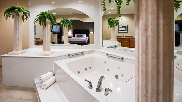  - Best Western Plus Bradbury Inn & Suites Waycross