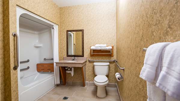  - Best Western Plus Bradbury Inn & Suites Waycross