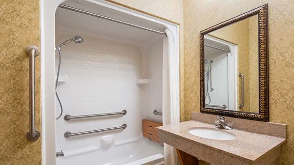  - Best Western Plus Bradbury Inn & Suites Waycross