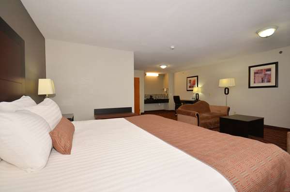 Suite - Best Western Commerce Hotel - I-85, Exit 149