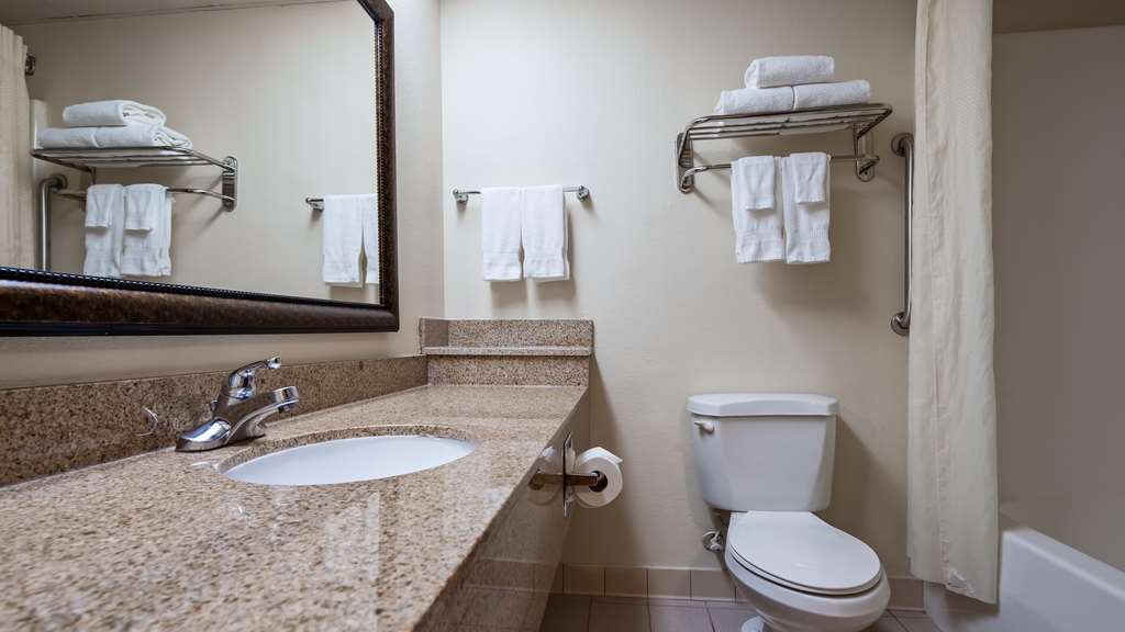 Best Western Hiram Inn & Suites-guestroom-Guest Room,Bathroom,On-Site.jpg