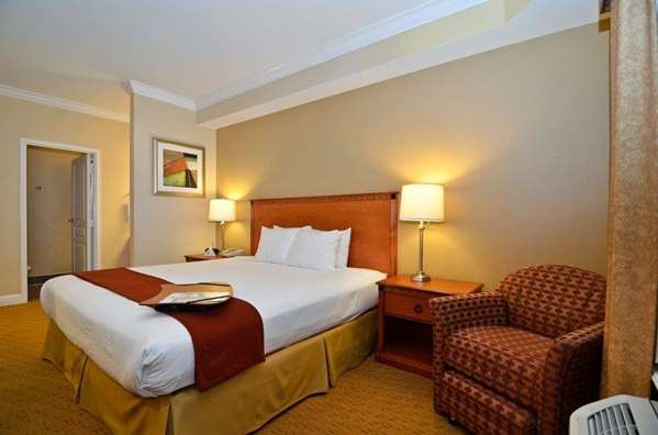  - Best Western Plus Kingsland Hotel - I-95, Exit 3