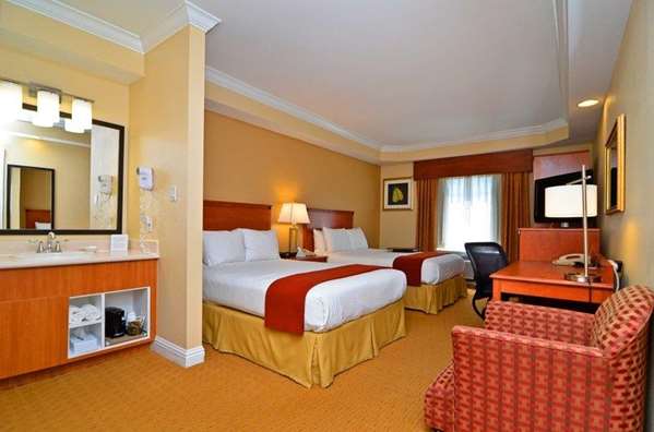  - Best Western Plus Kingsland Hotel - I-95, Exit 3