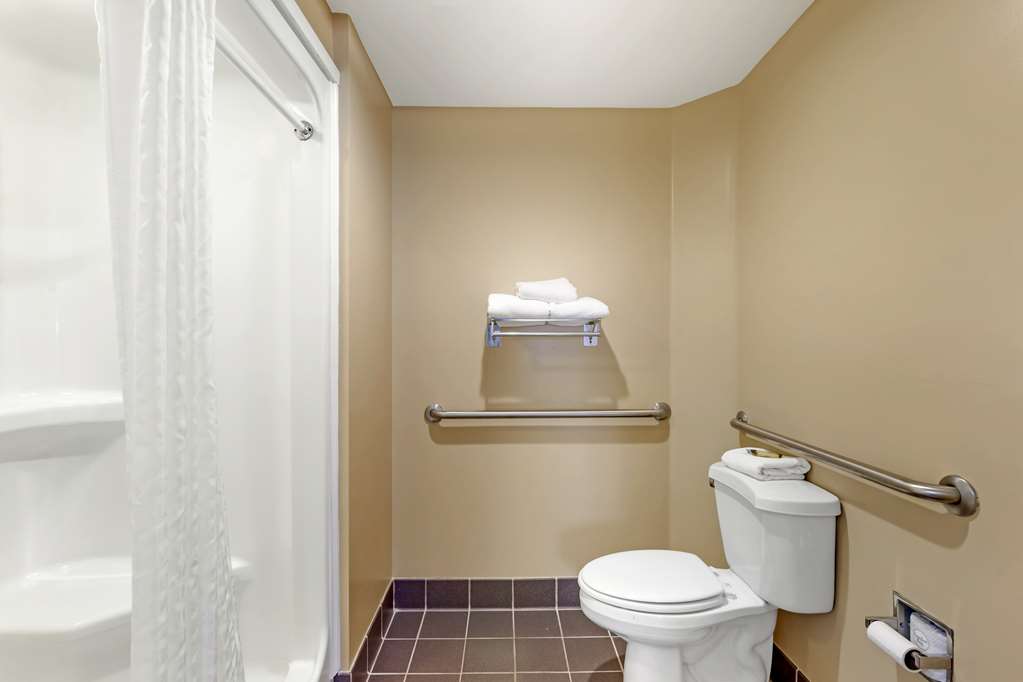 Best Western Plus Kingsland-guestroom-Guest Room,Bathroom,On-Site.jpg