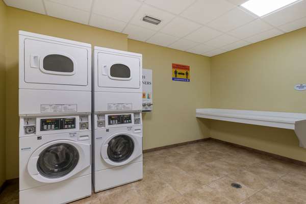 Amenities - Best Western Plus Brunswick Inn & Suites - I-95, Exit 38