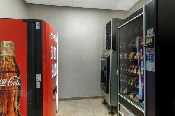  - Best Western Plus Brunswick Inn & Suites - I-95, Exit 38