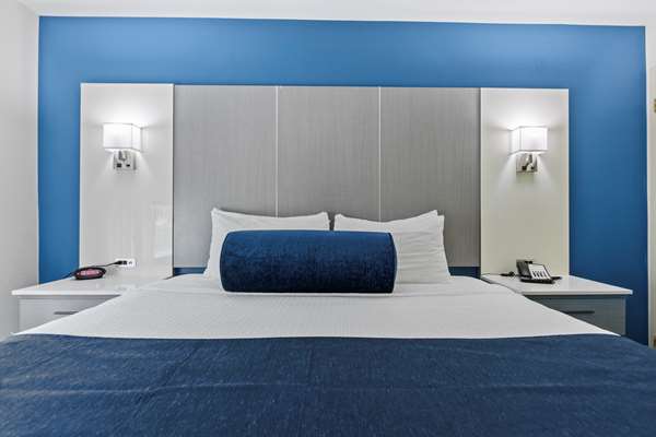  - Best Western Plus Lake Lanier Inn Oakwood