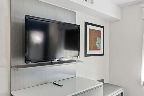  - Best Western Plus Lake Lanier Inn Oakwood