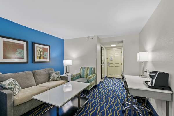  - Best Western Plus Lake Lanier Inn Oakwood