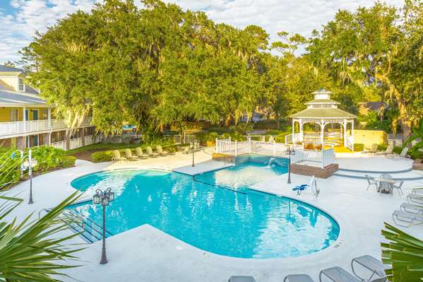 Pool - Best Western Plus St Simons Hotel