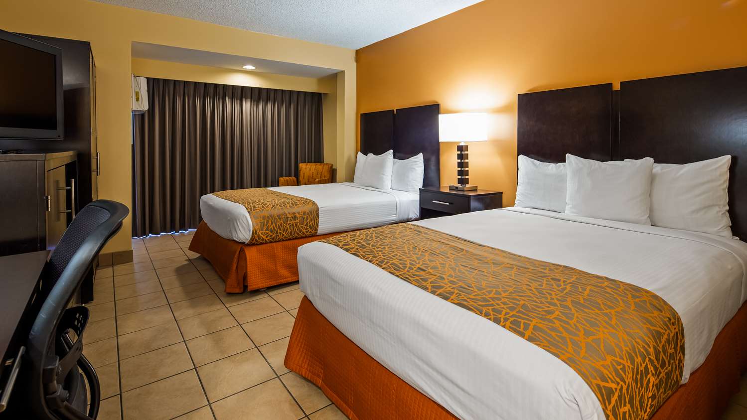 Best Western Plaza Hotel Honolulu, HI - See Discounts