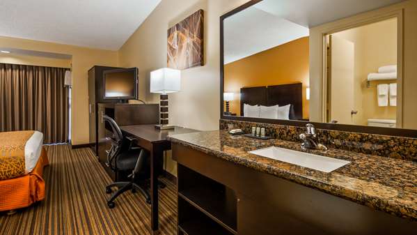  - Best Western Plaza Hotel Honolulu