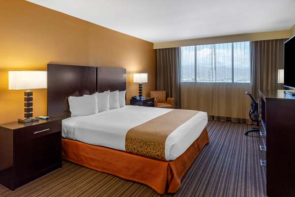  - Best Western Plaza Hotel Honolulu